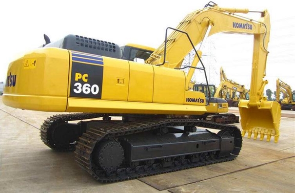 1635156196320198.jpg 進口二手挖掘機報關代理_副本.jpg